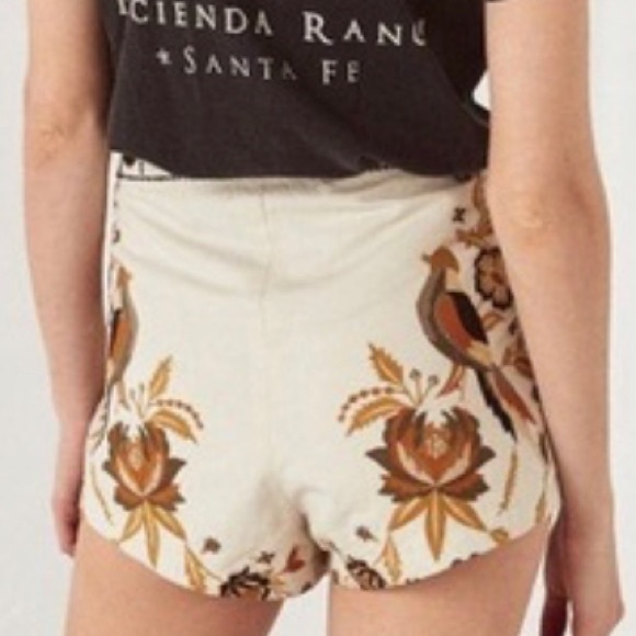 Spell and the Gypsy Collective Hacienda Shorts Medium BNWOT - Picture 4 of 10